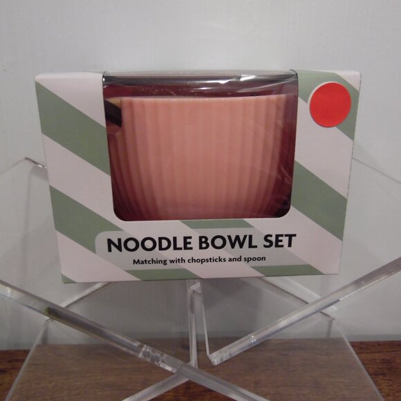 Noodle Bowl Set Matching With Chopsticks & Spoon Pink - Picture 1 of 5